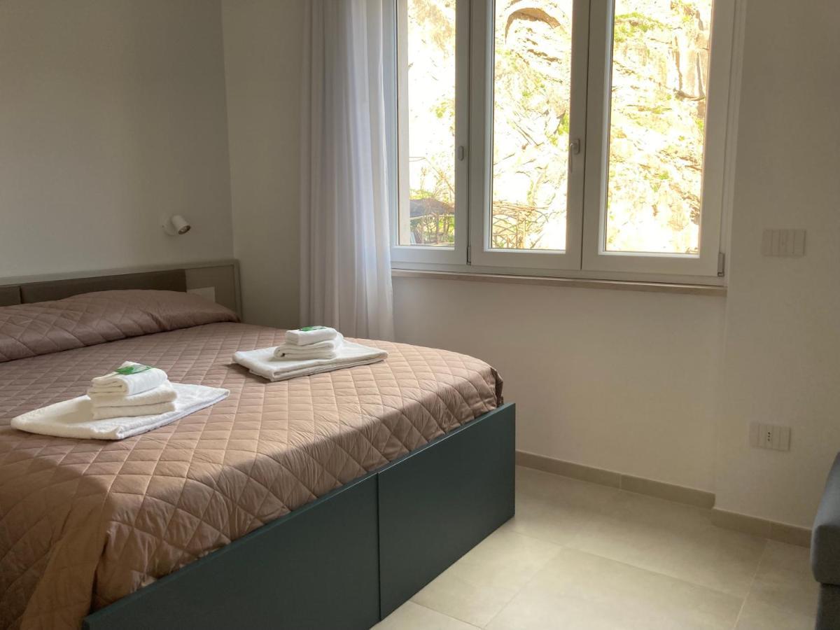 Divina Holiday - Rooms Maiori Eksteriør bilde